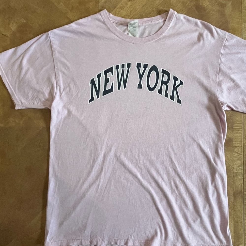Women’s Pink “New York” Graphic Tee – Size L